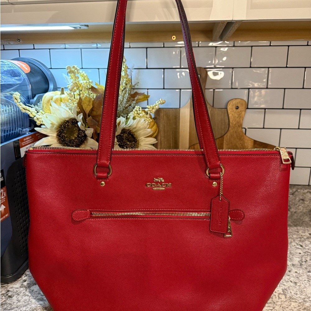 Coach Scarlet Leather Tote